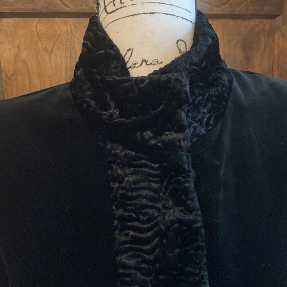 Velvet dress/opera coat from JS Collections size Large - Picture 2 of 7